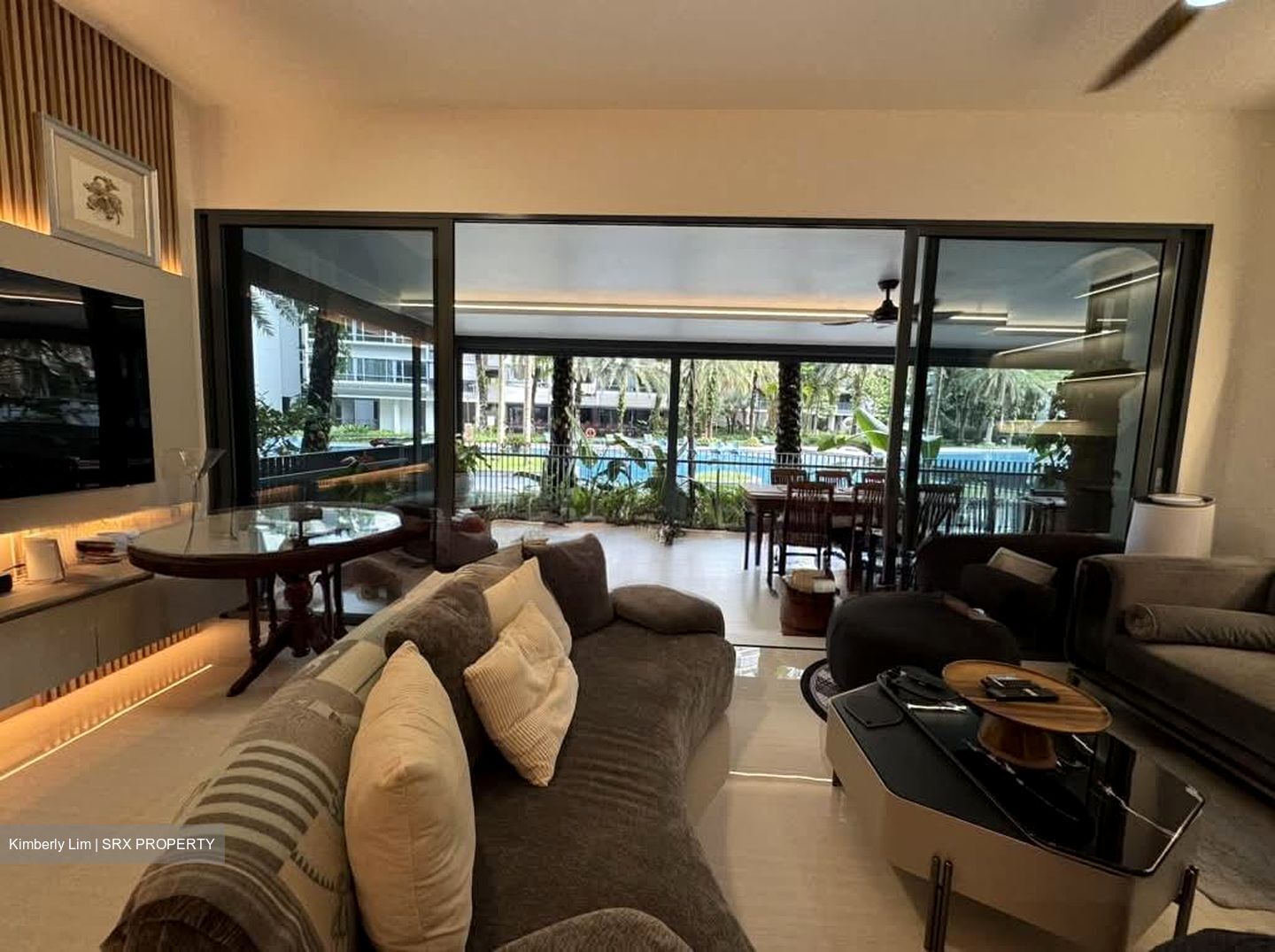 The Palette (D18), Condominium #592376311